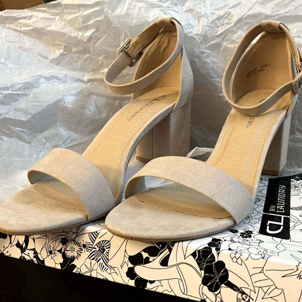 CL by Laundry Block Heel Sandal